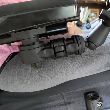 RAM® držák telefonu pro loketní opěrky invalidního vozíku s rychlým uvolněním a otočením