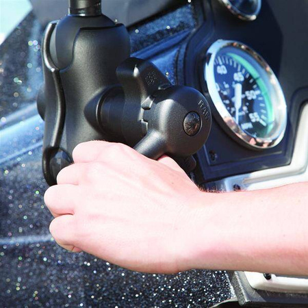 RAM® sestava - základna 6,25" x 2" s krát.ram. s ráčnou a kul. základnou 3,68" s kulovým kloubem 2,2