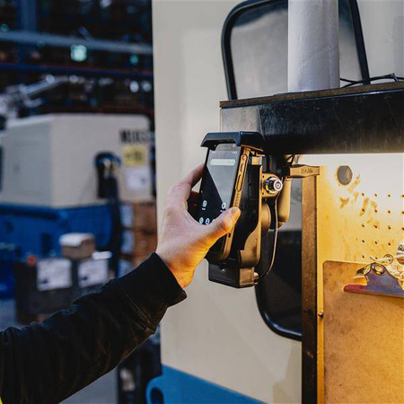 Uzamykatelný napájecí dok RAM® + USB-A pro Honeywell CT40/45/47 - vyhřívané kolíky