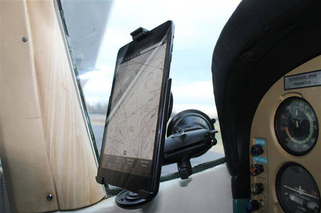 RAM® sestava - držák pro Apple Mini tablety 4 & 5 se střed.ramenem, přísavkou a kul.základnou 2,5"