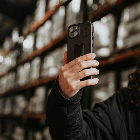 IntelliSkin® pro Apple iPhone 15